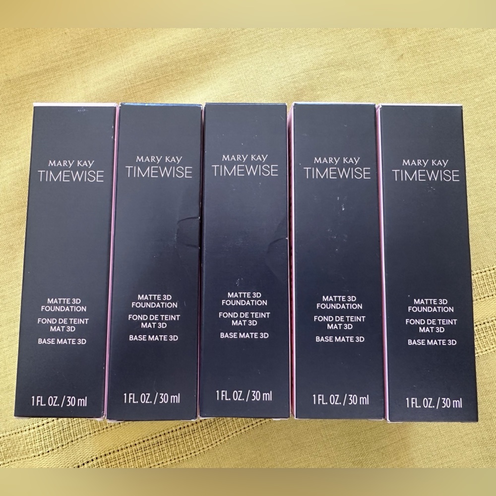 Mary Kay Matte 3D foundation multiple shades available check description